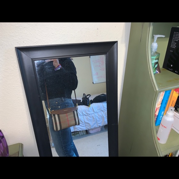 BURBERRY BAG!! PRISTINE CONDITION - Picture 10 of 13